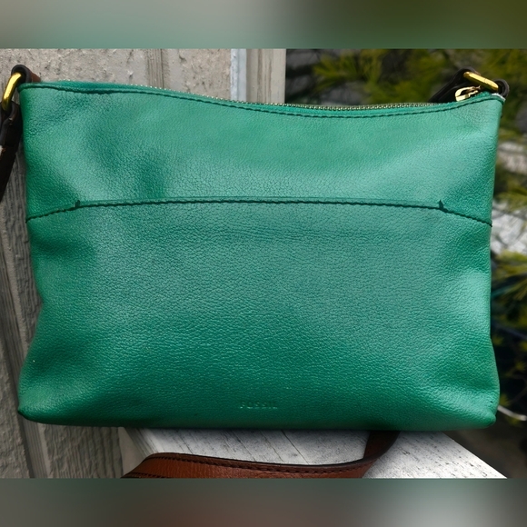 Fossil Handbags - Fossil Green Leather Crossbody